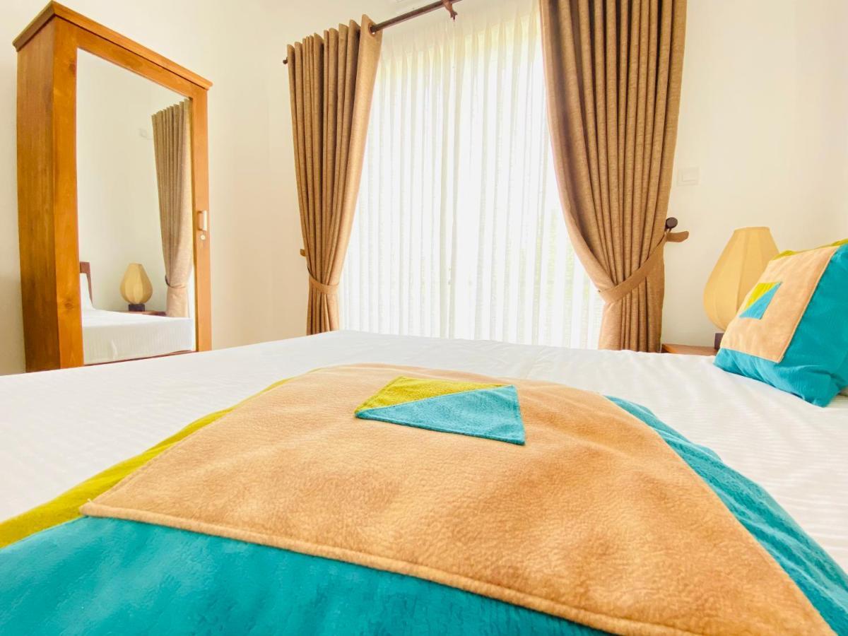 Srimadis Villa Near Airport - เนกอมโบ ภายนอก รูปภาพ