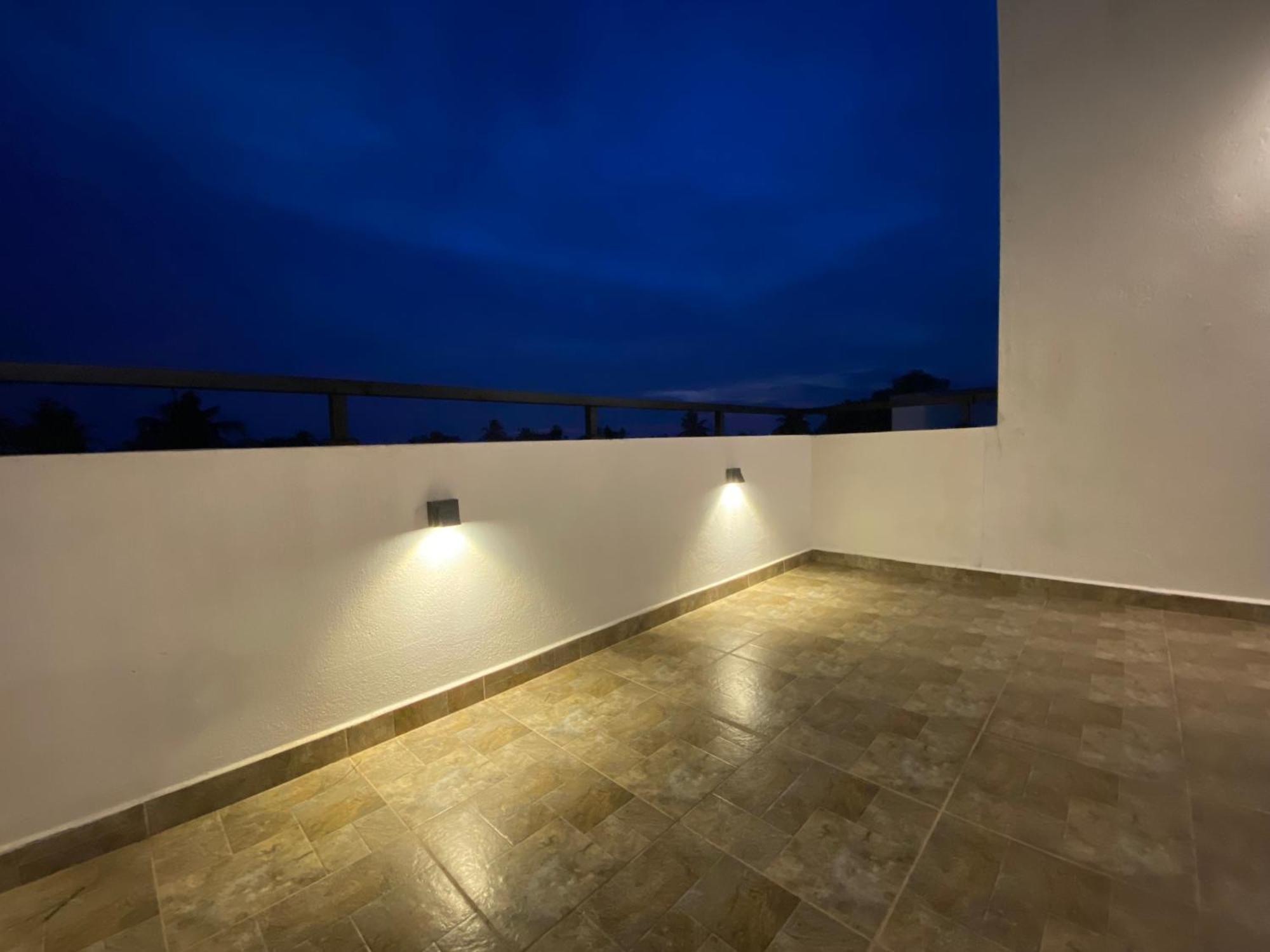Srimadis Villa Near Airport - เนกอมโบ ภายนอก รูปภาพ